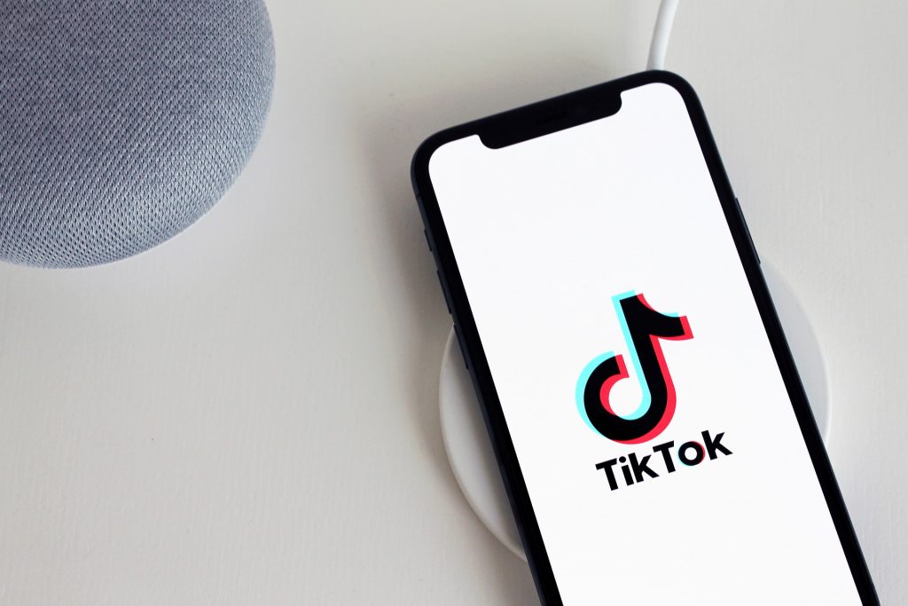 cara download video di TikTok